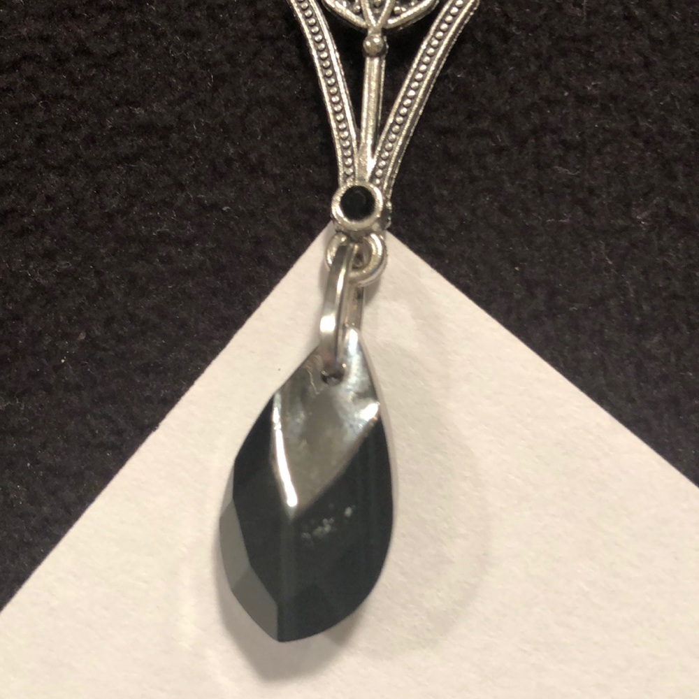 Necklaces - Picture 4 of 4